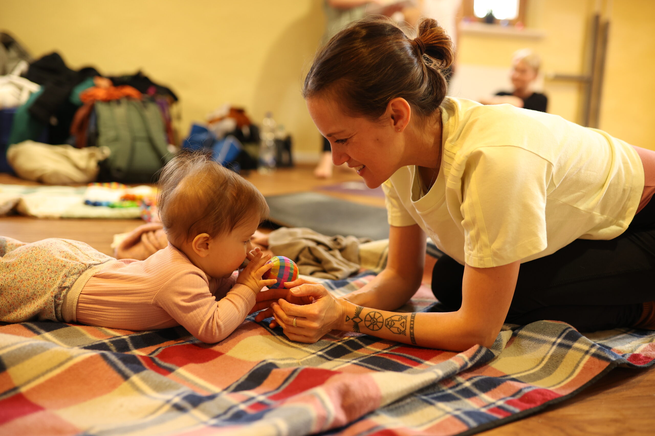 Das erste gemeinsame Lebensjahr für Dez. 2024/ Jan./ Feb./ März 2025 geborene Babys und Eltern